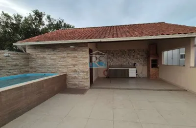 Excelente casa em condominio - composta de 03 quartos, sendo 1 suite - espaco gourmet com piscina e churrasqueira