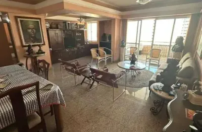 Apartamento144 metros, 3 qts. 1 suíte com closet, bairro do espinheiro