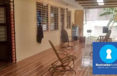 Casa toda lajeada, 3 qts. sendo 1 suíte, 480 metros de área total