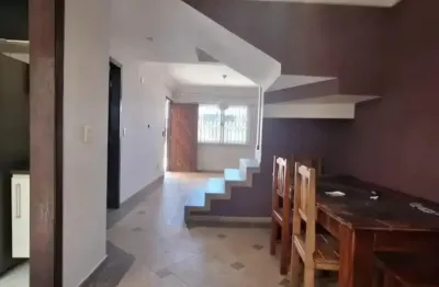 Casa com 3 quartos à venda no Capão Raso, Curitiba 