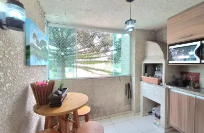 Apartamento com 2 quartos, varanda gourmet com churrasqueira