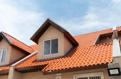 Casa em condomínio fechado com 4 quartos à venda no Pinheirinho, Curitiba 