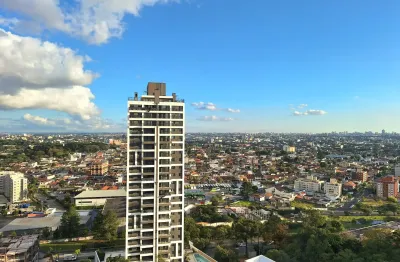 Belíssimo apartamento, andar alto, amplo e bem localizado no CRISTO REI