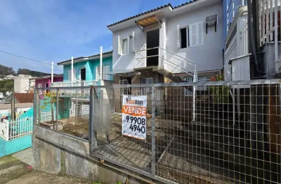 Casa com 2 quartos à venda na Rua Walter Possamai, 119, São Roque, Bento Gonçalves