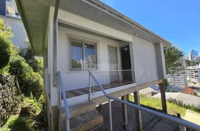 Casa com 2 quartos à venda na Rua Paraná Com Acesso Também Pela Rua Alagoas, 431, Centro, Bento Gonçalves