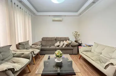 Casa para venda em londrina, jardim jóquei club, 3 dormitórios, 1 suíte, 3 banheiros, 4 vagas