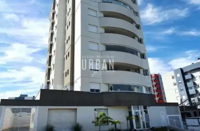 Apartamentos com 2 suítes, sala de estar, sacada com churrasqueira, la