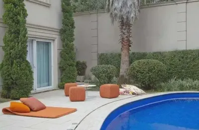 Casa com 3 quartos à venda na Rua Rússia, 201, Jardim Europa, São Paulo