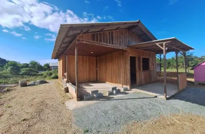 Cod 227 - casa mista no bairro pinheiros| bal. barra do sul - sc.