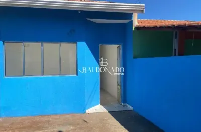 Casa em extrema - mg à venda com escritura aceita financiamento.