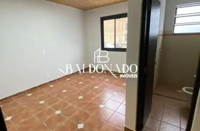 Sala comercial no centro de extrema mg 23m  com banheiro