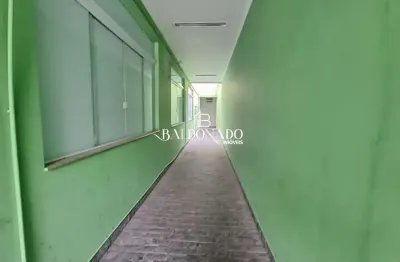 Salão comercial para alugar em extrema mg 180m  região central