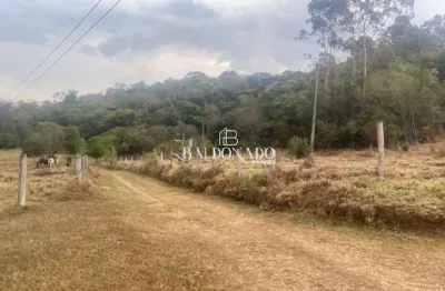 Terreno à venda em extrema mg com 108.900 m  com escritura próximo à fernão dias