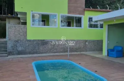 Chacara em extrema mg sobrado 2.475 metros 4 km da cidade aceita permuta