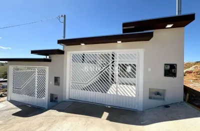Casa nova em toledo mg térrea com 2 dormitórios a 800 metros do centro da cidade