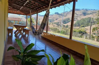 Chacara em camanducaia mg com 4.500 metros proximo a extrema mg rio no terreno