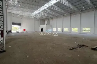 Galpão em extrema mg para alugar 1.100 metros região central