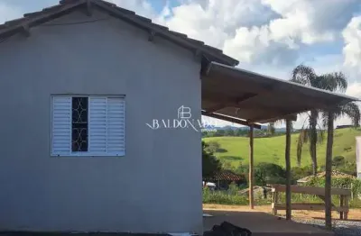 Chacara em extrema mg 1.000 m  7km do centro escritura acesso asfaltado