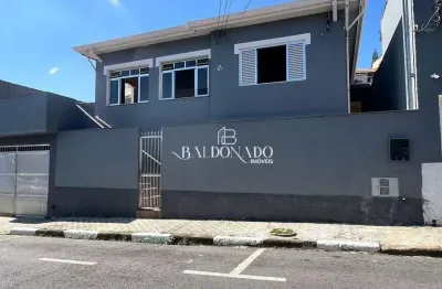 Casa À Venda Em Bragança, 4 Dormitórios, 2 Suítes, 2 Vagas, Ampla, Com Banheira