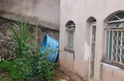 Casa com 4 quartos à venda no joaquim murtinho, congonhas , 180 m2 por r$ 260.000