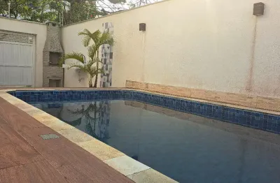 Casa isolada de 2 dormitório(s) e 0 suíte(s) no bairro guilhermina, praia grande