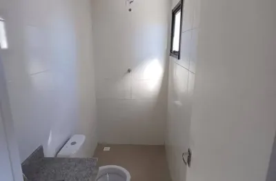 Apartamento de 2 dormitório(s) e 2 suíte(s) no bairro vila mirim, praia grande
