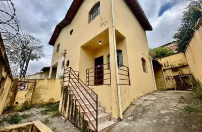Casa com 2 quartos para alugar na das cotovias, 7, planalto, belo horizonte por r$ 1.800