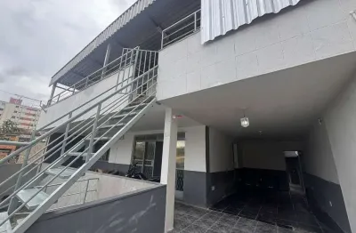 Casa com 2 quartos para alugar na rua doutor miguel gontijo, 19, planalto, belo horizonte por r$ 3.000