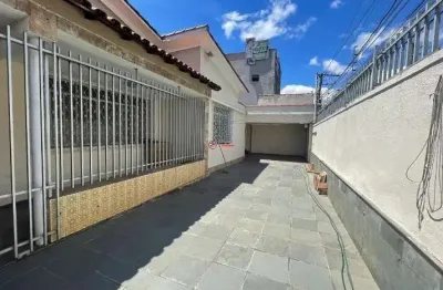 Casa comercial com 1 sala para alugar na Rua Santo Antônio, 185, São João Batista, Belo Horizonte por R$ 6.500