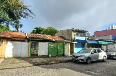 Casa com 2 quartos à venda no Torre, Recife 