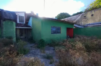 Excelente oportunidade em areias - três casas em um único lote