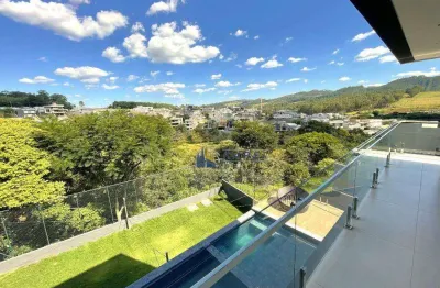 SOBRADO NOVO à VENDA com 3 Suítes, Elevador, vista para área de Verde do  Cond. Vale das Águas em Bragança Paulista