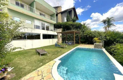 Sobrado à venda com 4 dorms, piscina e quintal gramado em cond. tipo clube vale das águas em bragança paulista!!