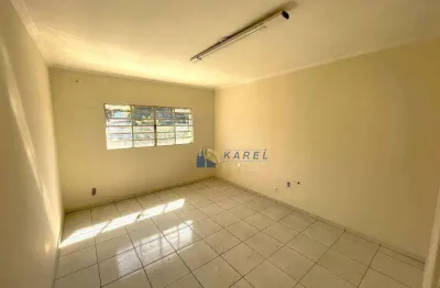 Sala comercial para locação com 15m² de área útil no centro de bragança paulista ao lado da padaria 9 de julho!