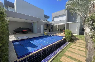 Sobrado totalmente reformado para locação com 4 suítes, piscina em condomínio fechado no interior a 86km de são paulo em bragança paulista