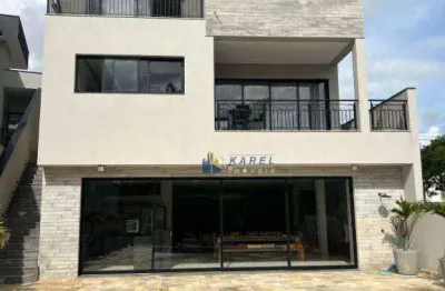 SOBRADO à VENDA com 3 SUÍTES com CLOSET, PISCINA , ÁREA GOURMET INTEGRADA e com VISTA para o LAGO PRINCIPAL do VALE DAS ÁGUAS em Bragança Paulista!!