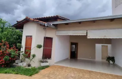 Casa com 3 quartos à venda no Residencial Flamingo, Goiânia 