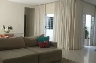 Casa à venda no bairro jardim américa em goiânia/go