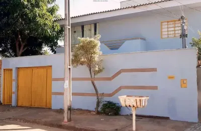 Casa com 4 quartos à venda na Rua 1, 1, Centro, Abadia de Goiás