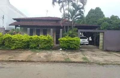 Casa com 3 quartos à venda na Avenida das Indústrias, 1, Santa Genoveva, Goiânia