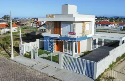 Casa á venda com 3 dormitórios no bairro TURIMAR em Balneário Gaivota / SC