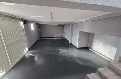 Casa a venda no jaraguá, com 3 quartos, sendo 1 suíte, garagem para 2 carros, na av .gabriel rabello de andrade