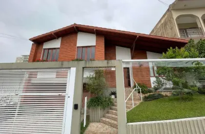Casa com 4 quartos à venda na rua vinte e três de março, 169, itaguaçu, florianópolis por r$ 1.800.000