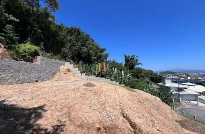 Terreno à venda na rua josé wilson francisco, 50, forquilhinhas, são josé por r$ 550.000