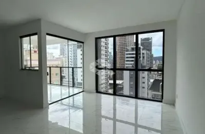 Apartamento com 3 quartos à venda na Rua 298, 594, Meia Praia, Itapema
