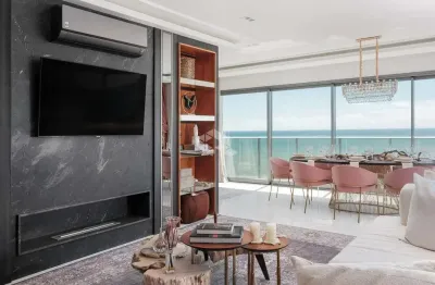 Apartamento com 4 quartos à venda na Rua 315, 38, Meia Praia, Itapema
