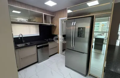 Apartamento com 4 quartos à venda na Rua 238, 165, Meia Praia, Itapema