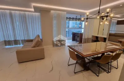 Apartamento com 3 quartos à venda na Rua 238, 330, Meia Praia, Itapema