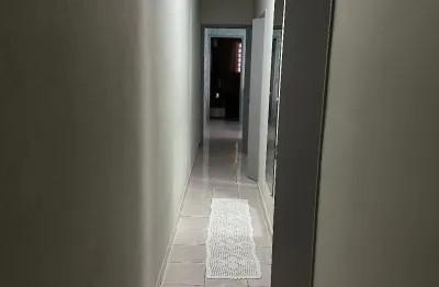 Linda casa com móveis planejados no parque  interlagos