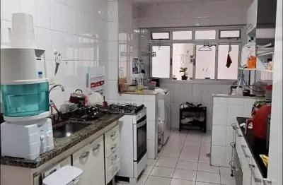 Lindo apto com 3 dormitórios, e 2 vagas de garagem situado a  a 400 do vale sul